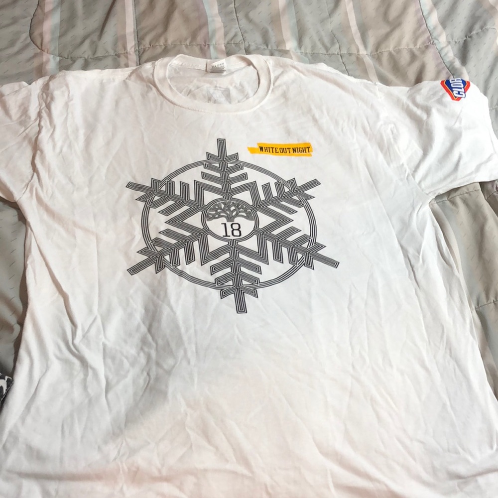 Men’s warriors whiteout T-shirt sz xl